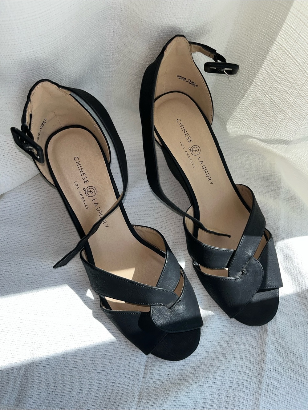Chinese Laundry Black Strappy Cross-Front Block Heels